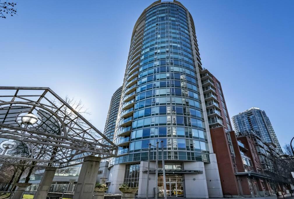 Downtown King Suite-Surround Views-Pool/Gym/Parkng Vancouver Exterior foto